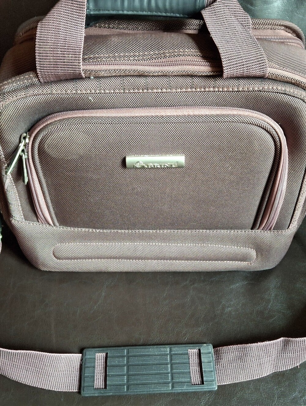 Travel Shoulder Bag in Dusty Mauve
